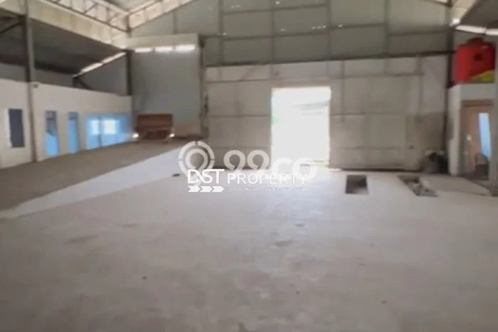 Disewakan Gudang di Kawasan Ramai Sei Panas Luas 1000m2 Disewakan Gudang di Kawasan Ramai Sei Panas Luas 1000m2