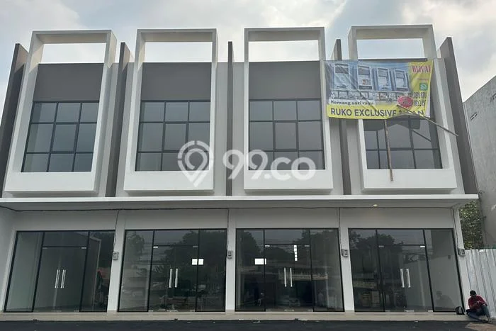 Ruko Area Premium di Jatiwaringin, Luas 150m², Mainroad Ruko Area Premium di Jatiwaringin, Luas 150m², Mainroad