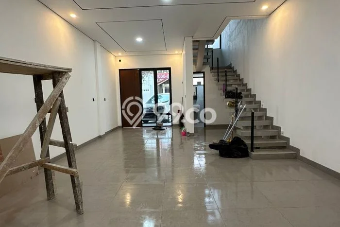 Rumah Strategis Modern Lb 127m2 di Pasar Minggu, Jakarta Selatan Rumah Strategis Modern Lb 127m2 di Pasar Minggu, Jakarta Selatan