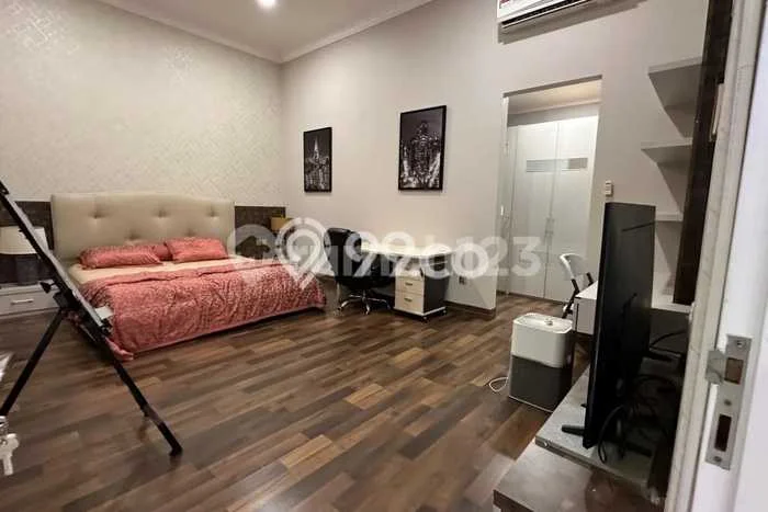 Sewa Rumah Nyaman di Menteng Siap Pakai dan Strategis Sewa Rumah Nyaman di Menteng Siap Pakai dan Strategis