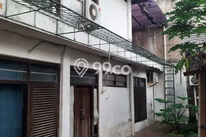 Sewa Rumah Strategis di Menteng Atas LT 800m2 / LB 800m2 Siap Huni Sewa Rumah Strategis di Menteng Atas LT 800m2 / LB 800m2 Siap Huni