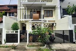 Jual Rumah Luas Megah Dengan View Cantik di Pondok Kelapa, Jakarta Timur Jual Rumah Luas Megah Dengan View Cantik di Pondok Kelapa, Jakarta Timur