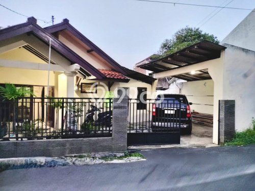 Hunian Cantik Modern Lb 90m2 di Gajah Mungkur, Semarang Hunian Cantik Modern Lb 90m2 di Gajah Mungkur, Semarang