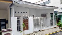 Jual Rumah Strategis Bagus Punya 5 KT di Banyumanik Semarang SHM Jual Rumah Strategis Bagus Punya 5 KT di Banyumanik Semarang SHM