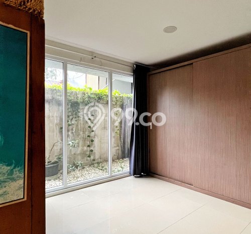 Rumah di Gunung Pati, Semarang, Luas 10138m2m² Bangunan 3000m2m² Rumah di Gunung Pati, Semarang, Luas 10138m2m² Bangunan 3000m2m²