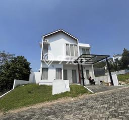 Hunian Mewah Siap Huni LT 195m2 di Ngaliyan, Semarang Hunian Mewah Siap Huni LT 195m2 di Ngaliyan, Semarang