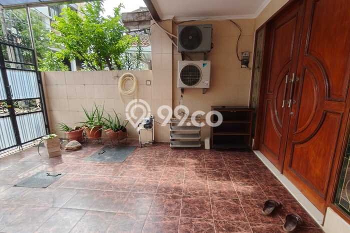 Dijual Rumah 3 Kamar Lokasi Strategis Nyaman dan Strategis di Kelapa Gading Dijual Rumah 3 Kamar Lokasi Strategis Nyaman dan Strategis di Kelapa Gading