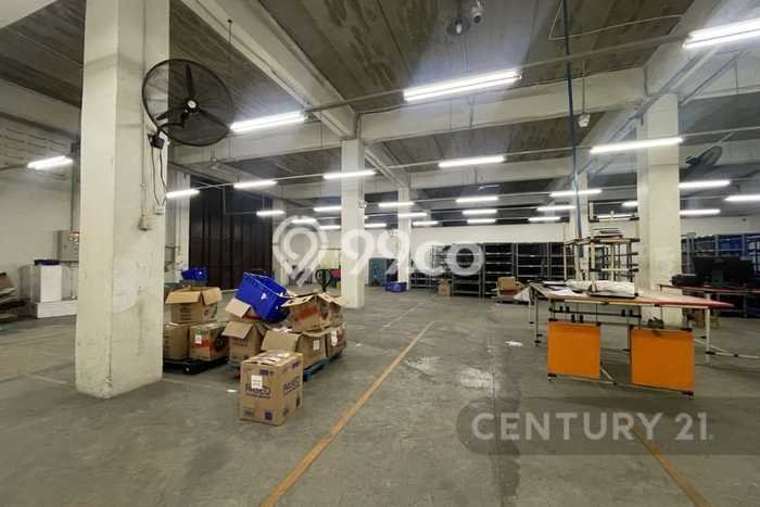 Gudang Area Bisnis Kawasan Pulo Gadung, Luas 1088m², Lokasi Prima Gudang Area Bisnis Kawasan Pulo Gadung, Luas 1088m², Lokasi Prima