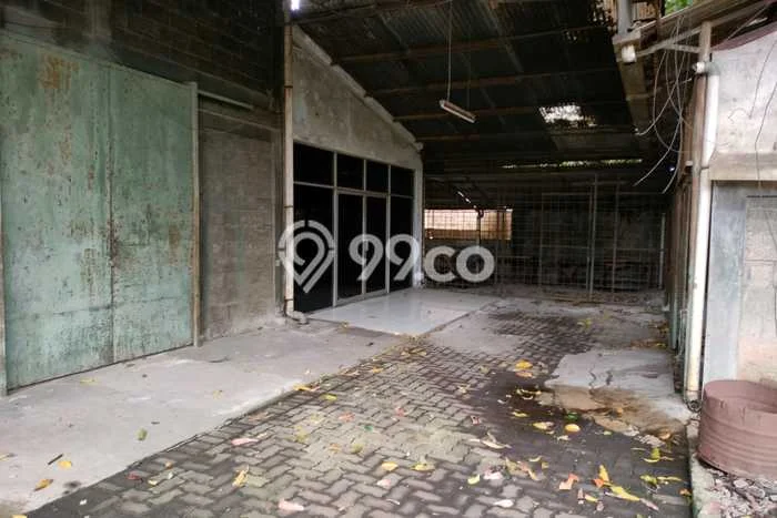 Unit Gudang Paling Strategis di Pasar Rebo Jakarta Timur dengan LB 1000m2 Unit Gudang Paling Strategis di Pasar Rebo Jakarta Timur dengan LB 1000m2