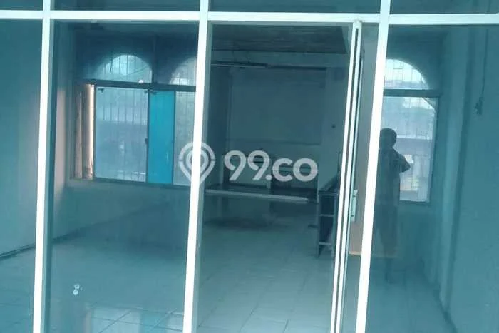 Unit Ruko Disewakan di Mangga Besar di Area Ramai & Strategis Unit Ruko Disewakan di Mangga Besar di Area Ramai & Strategis