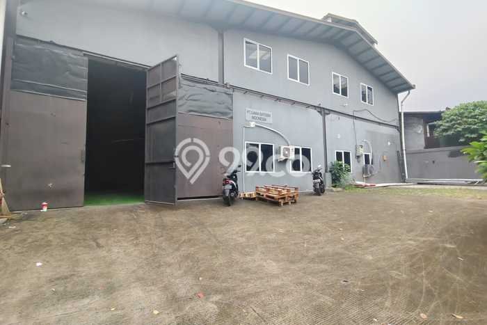 SEWA TERBAIK! Gudang di Cipondoh, Luas 700m², Jalan Strategis SEWA TERBAIK! Gudang di Cipondoh, Luas 700m², Jalan Strategis