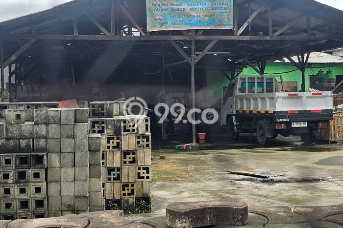 Gudang Disewa di Jakarta Barat dengan LB 900m2 Area Komersial Ramai Gudang Disewa di Jakarta Barat dengan LB 900m2 Area Komersial Ramai