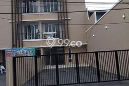 FOR RENT! Ruko di Kedoya Cocok untuk Bisnis 270m2 FOR RENT! Ruko di Kedoya Cocok untuk Bisnis 270m2