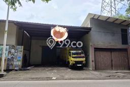LOKASI PREMIUM! Gudang Kawasan Kelapa Gading, Luas 300m², Area Niaga LOKASI PREMIUM! Gudang Kawasan Kelapa Gading, Luas 300m², Area Niaga