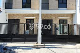 Jual Rumah Modern 4 KT di Kedung Baruk, Surabaya Jual Rumah Modern 4 KT di Kedung Baruk, Surabaya