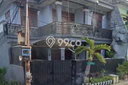 For Sale Rumah 4 Kamar Lokasi Ideal Bagus dan Strategis di Sukolilo For Sale Rumah 4 Kamar Lokasi Ideal Bagus dan Strategis di Sukolilo