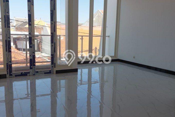 Dijual Cepat Rumah Favorit Siap Huni LB 120m2 di Mulyorejo, Surabaya Dijual Cepat Rumah Favorit Siap Huni LB 120m2 di Mulyorejo, Surabaya