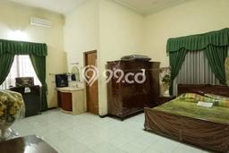 Rumah Elit Modern Tanpa Renovasi di Manyar Surabaya Rumah Elit Modern Tanpa Renovasi di Manyar Surabaya
