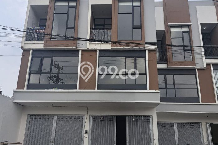 Ruko Dijual di Surabaya LT 49m2 & LB 148m2 Lokasi Terbaik! Ruko Dijual di Surabaya LT 49m2 & LB 148m2 Lokasi Terbaik!