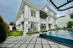 Jual Rumah Luas Megah Dengan View Eksklusif di Kemang, Jakarta Selatan Jual Rumah Luas Megah Dengan View Eksklusif di Kemang, Jakarta Selatan