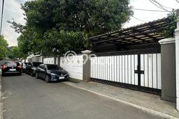 Rumah Elit Modern Tanpa Renovasi di Bangka Jakarta Selatan Rumah Elit Modern Tanpa Renovasi di Bangka Jakarta Selatan