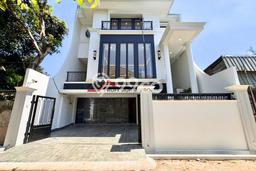 Dijual Rumah Mewah Megah Dengan View Eksklusif di Cipete, Jakarta Selatan Dijual Rumah Mewah Megah Dengan View Eksklusif di Cipete, Jakarta Selatan