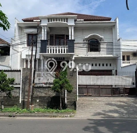 PRIME PROPERTY! Rumah area , 4 KT, Lingkungan Elite, LT 448m2m² Bangunan 350m2m² PRIME PROPERTY! Rumah area , 4 KT, Lingkungan Elite, LT 448m2m² Bangunan 350m2m²