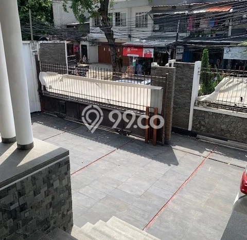 PRIME PROPERTY! Rumah area , 4 KT, Lingkungan Elite, LT 448m2m² Bangunan 350m2m² PRIME PROPERTY! Rumah area , 4 KT, Lingkungan Elite, LT 448m2m² Bangunan 350m2m²