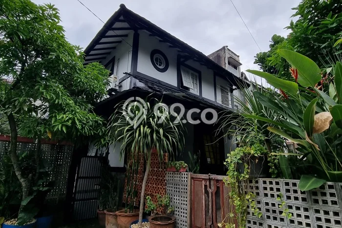 Rumah Modern 2 KT LT 120m2 di Sentul City Rumah Modern 2 KT LT 120m2 di Sentul City