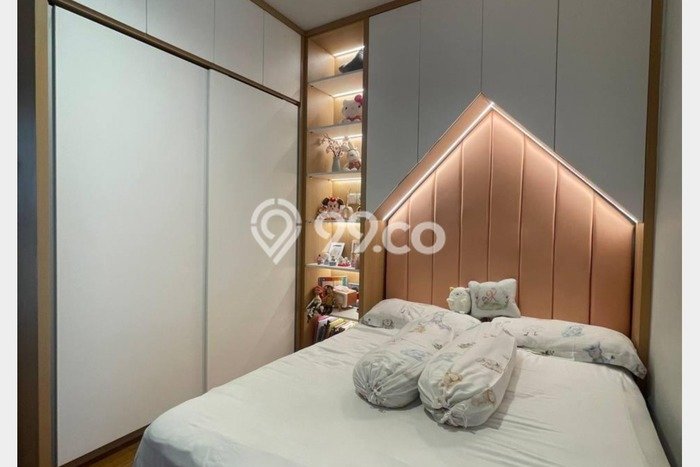 Rumah Mewah LB 177m2 Siap Pakai Desain Elegan di BSD Green Wich, Tangerang Rumah Mewah LB 177m2 Siap Pakai Desain Elegan di BSD Green Wich, Tangerang
