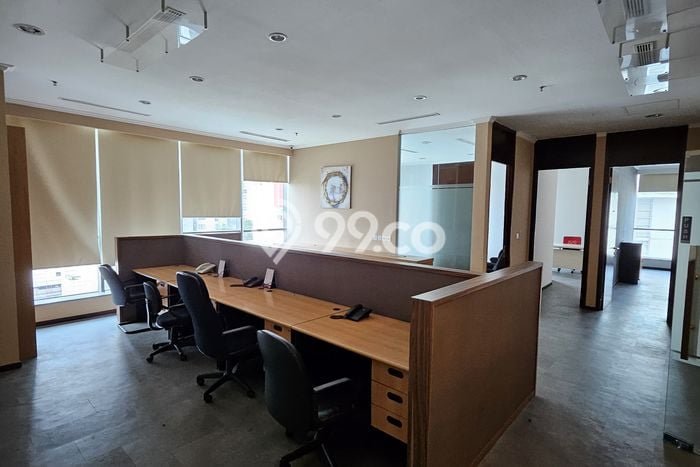 Unit Komersial Disewakan di Jakarta Barat Area Strategis Harga Kompetitif Unit Komersial Disewakan di Jakarta Barat Area Strategis Harga Kompetitif