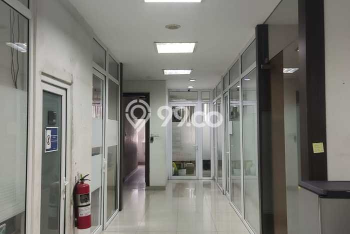 Unit Gudang Dijual di Jakarta Utara LT 450m2 & LB 1200m2 Unit Gudang Dijual di Jakarta Utara LT 450m2 & LB 1200m2