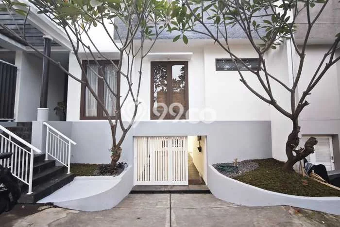Rumah Kontrakan Jakarta Selatan LT 162m2 LB 359m2 Kawasan Kemang Rumah Kontrakan Jakarta Selatan LT 162m2 LB 359m2 Kawasan Kemang