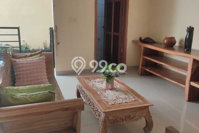 Rumah di Kerobokan Kaja, 3 KT, Area Strategis, Luas 120m2m² LB 200m2m² Rumah di Kerobokan Kaja, 3 KT, Area Strategis, Luas 120m2m² LB 200m2m²