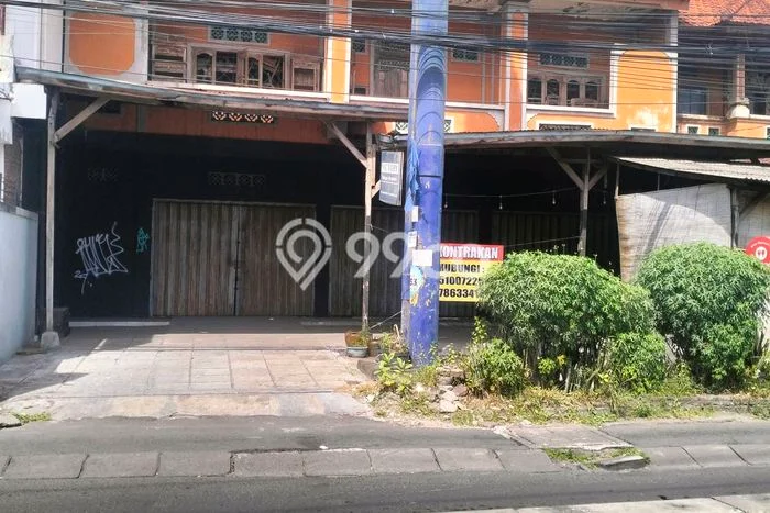 Disewakan Ruko di Kawasan Ramai Kerobokan Luas 600m2 Disewakan Ruko di Kawasan Ramai Kerobokan Luas 600m2