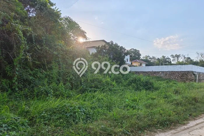 Lahan Dijual Lokasi Puuwatu, Kendari dengan Luas Tanah 1012m2 dan Status - Lahan Dijual Lokasi Puuwatu, Kendari dengan Luas Tanah 1012m2 dan Status -