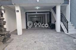 LOKASI STRATEGIS! Ruko Disewakan di Mengwitani, Luas 228m², Kawasan Ramai LOKASI STRATEGIS! Ruko Disewakan di Mengwitani, Luas 228m², Kawasan Ramai