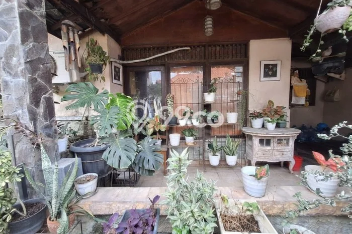 Rumah Modern 3 KT LT 168m2 di Munggu Rumah Modern 3 KT LT 168m2 di Munggu