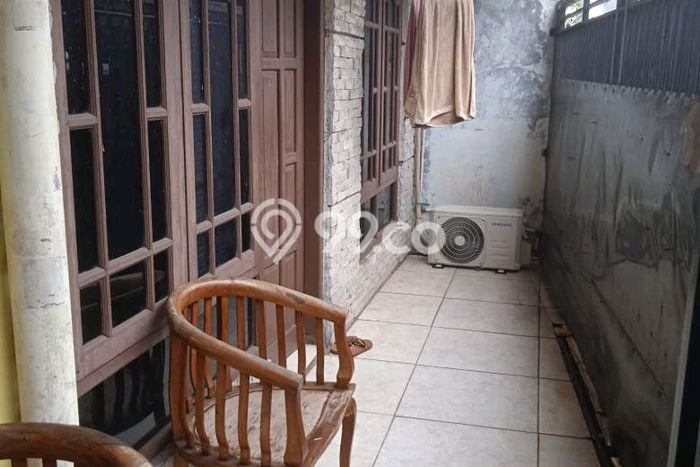 For Sale Rumah 4 Kamar Lokasi Ideal Bagus dan Strategis di Ciputat Timur For Sale Rumah 4 Kamar Lokasi Ideal Bagus dan Strategis di Ciputat Timur
