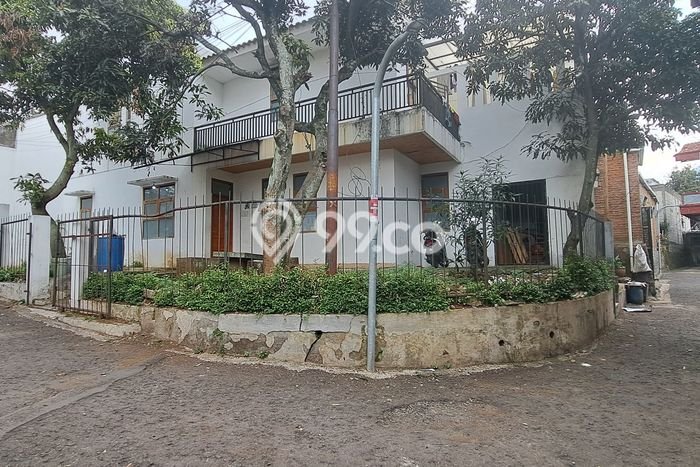 Peluang Investasi! Kost Dijual di Cibiru, Bandung, 0 KT, 4 KM, Luas 200m2 Peluang Investasi! Kost Dijual di Cibiru, Bandung, 0 KT, 4 KM, Luas 200m2