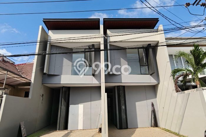 Rumah Strategis di Mulyorejo, Surabaya, Luas 103m2m² Bangunan 180m2m² - BISA KPR! Rumah Strategis di Mulyorejo, Surabaya, Luas 103m2m² Bangunan 180m2m² - BISA KPR!