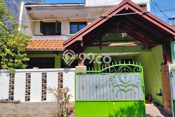 Rumah Modern Cantik 5 Kamar Siap Huni di Wonocolo Rumah Modern Cantik 5 Kamar Siap Huni di Wonocolo