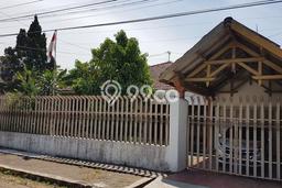 Rumah lokasi , Surabaya, Luas 480m2m² Bangunan 268m2m² Rumah lokasi , Surabaya, Luas 480m2m² Bangunan 268m2m²
