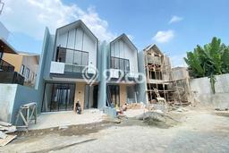 HOT DEAL! Dijual Rumah Premium di Jagakarsa, Jakarta Selatan, Luas Tanah 112m² Luas Bangunan 160m² HOT DEAL! Dijual Rumah Premium di Jagakarsa, Jakarta Selatan, Luas Tanah 112m² Luas Bangunan 160m²