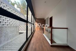 Rumah Luxury Modern Tanpa Renovasi di Lebak Bulus Jakarta Selatan Rumah Luxury Modern Tanpa Renovasi di Lebak Bulus Jakarta Selatan