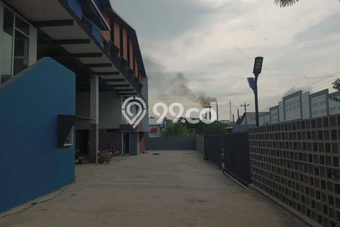 Gudang bagus disewakan di Ngaliyan Semarang dengan LB 2160m2 harga sewa terbaik Gudang bagus disewakan di Ngaliyan Semarang dengan LB 2160m2 harga sewa terbaik
