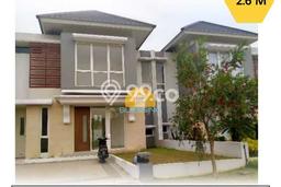 Rumah di Ngaliyan, Semarang, Luas 180m² Bangunan 110m² - JUAL CEPAT! Rumah di Ngaliyan, Semarang, Luas 180m² Bangunan 110m² - JUAL CEPAT!
