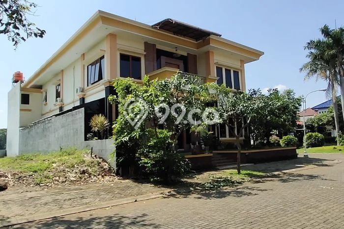 Rumah Mewah LB 800m2 Siap Huni Desain Elegan di BSB City, Semarang Rumah Mewah LB 800m2 Siap Huni Desain Elegan di BSB City, Semarang