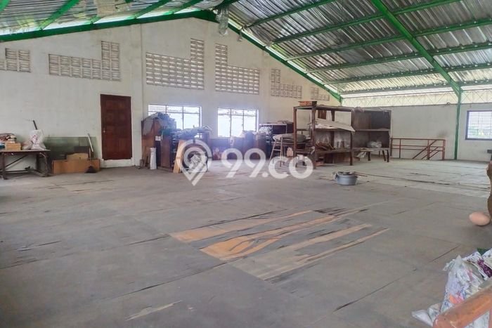 Area Ramai! Gudang Dijual di Gayamsari untuk Bisnis Luas Bangunan 500m2 Area Ramai! Gudang Dijual di Gayamsari untuk Bisnis Luas Bangunan 500m2