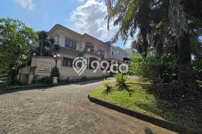 Disewakan Rumah Konsep Modern di Gajah Mungkur Semarang dengan 5 Kamar Disewakan Rumah Konsep Modern di Gajah Mungkur Semarang dengan 5 Kamar